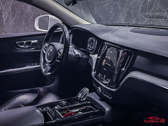 Volvo V60 12 of 29