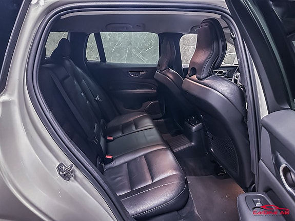 Volvo V60 17 of 29