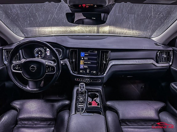 Volvo V60 13 of 29