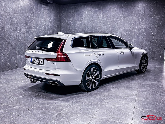 Volvo V60 7 of 29