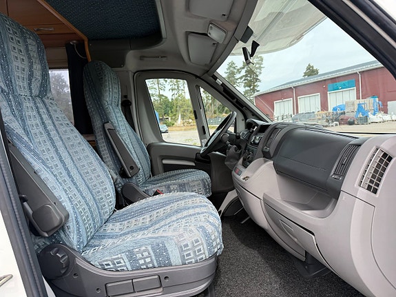 LMC CARAVAN Campervan Fiat 2.3 131hk 9 of 18