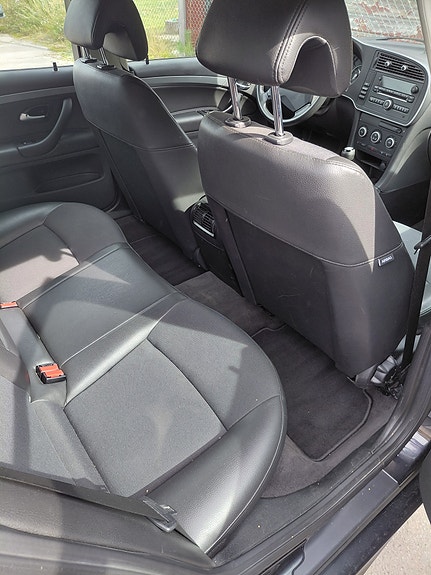 Saab 9-3 6 of 8