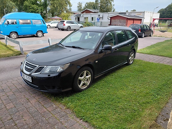 Saab 9-3 2 of 8