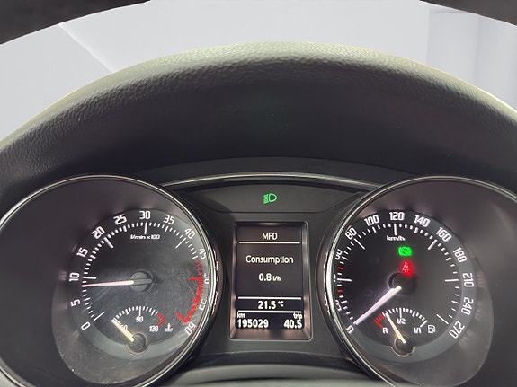 Skoda Superb 13 of 18