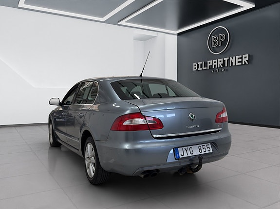 Skoda Superb 6 of 18
