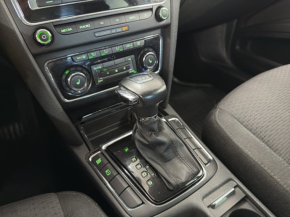 Skoda Superb 17 of 18