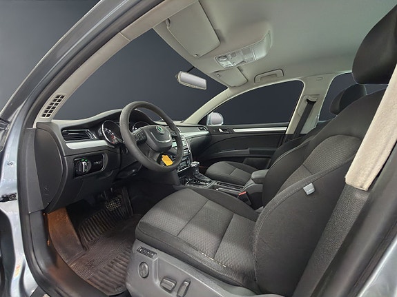 Skoda Superb 16 of 18