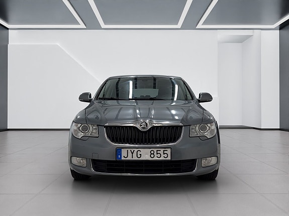 Skoda Superb 3 of 18