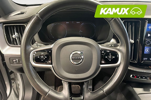 Volvo XC60 10 of 24