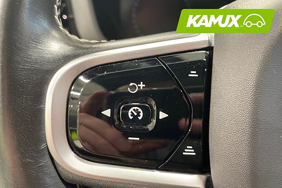 Volvo XC60 11 of 24