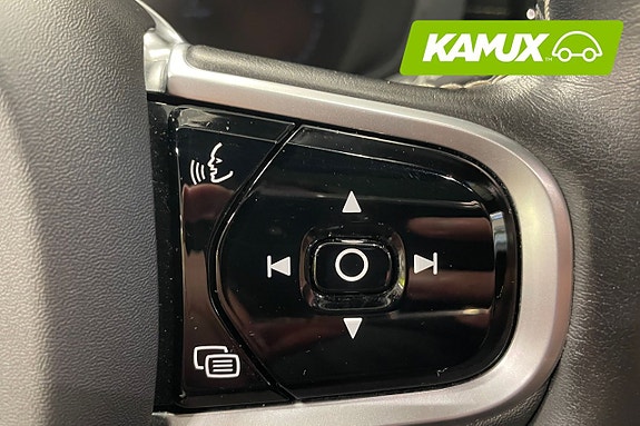 Volvo XC60 12 of 24