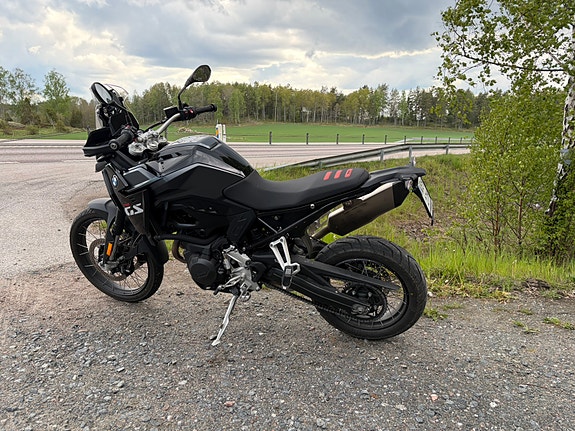 BMW F 900 GS 5 of 6
