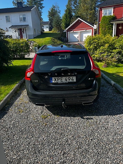 Volvo V60 4 of 11