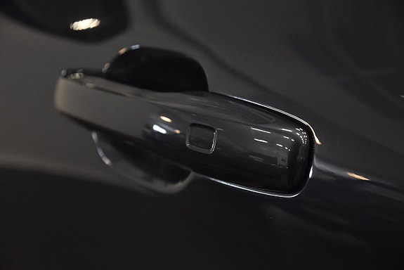 Volvo XC60 23 of 27