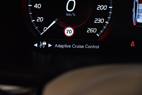 Volvo XC60 17 of 27