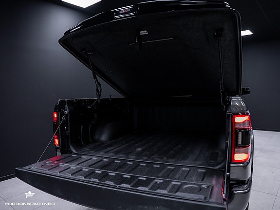 Dodge RAM 1500 13 of 30