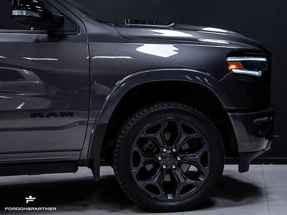 Dodge RAM 1500 15 of 30