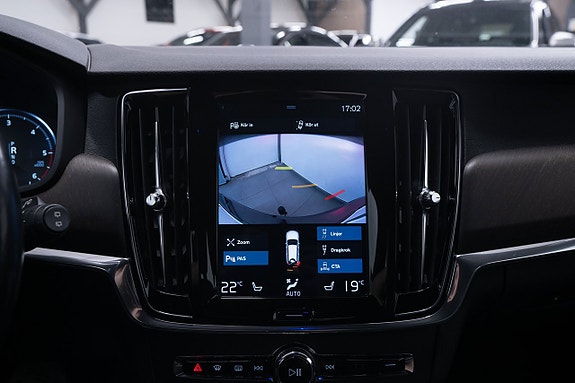 Volvo V90 Cross Country 18 of 22