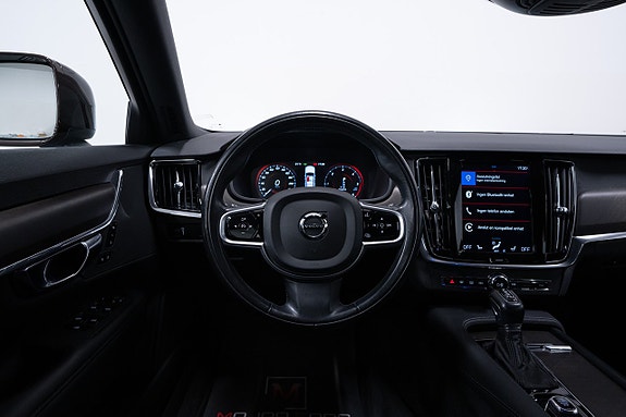 Volvo V90 Cross Country 15 of 22