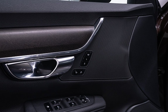 Volvo V90 Cross Country 9 of 22