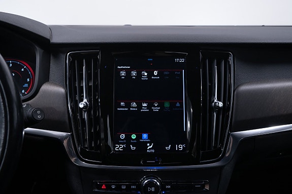 Volvo V90 Cross Country 21 of 22