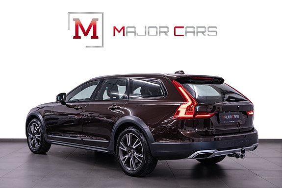 Volvo V90 Cross Country 4 of 22