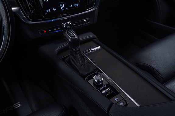 Volvo V90 Cross Country 17 of 22