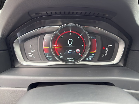 Volvo V70 16 of 20