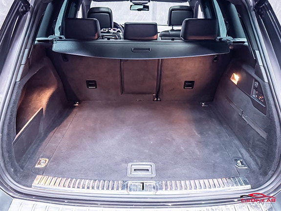 Volkswagen Touareg 18 of 30