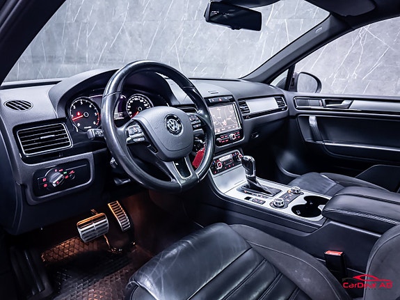 Volkswagen Touareg 11 of 30
