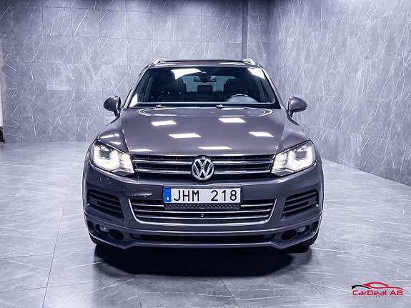 Volkswagen Touareg 2 of 30