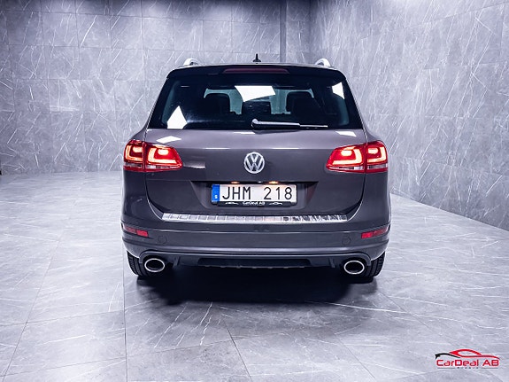 Volkswagen Touareg 6 of 30