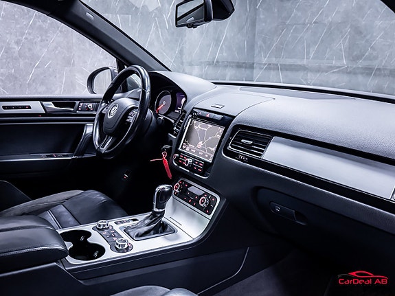 Volkswagen Touareg 13 of 30