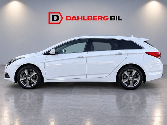 Hyundai i40 2 of 28