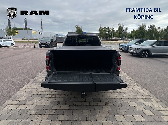 Dodge RAM 1500 14 of 19