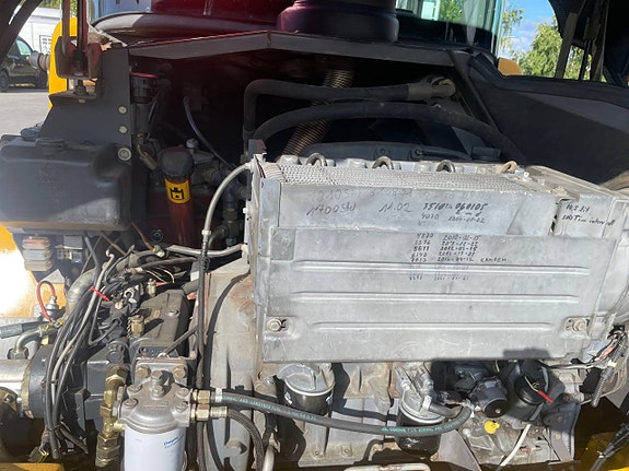 Volvo l30z 10 of 12