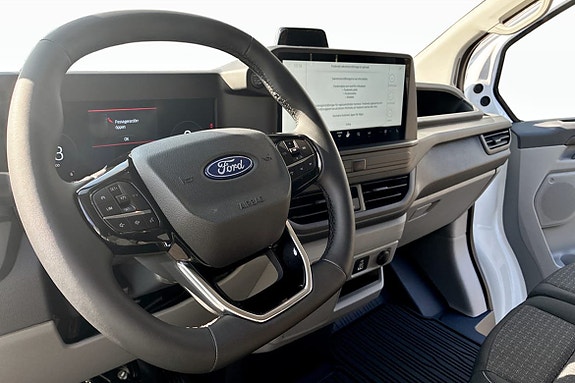 Ford Transit Custom 4 of 7