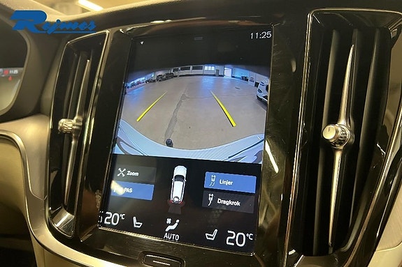 Volvo V60 Cross Country 12 of 14