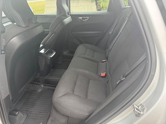 Volvo XC60 15 of 16