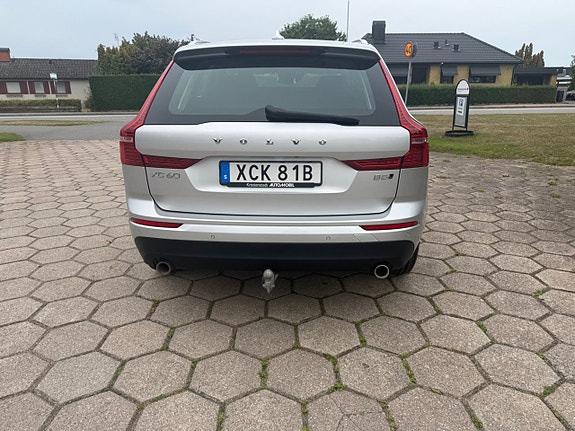 Volvo XC60 5 of 16