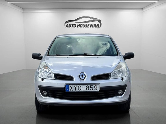 Renault Clio 6 of 21