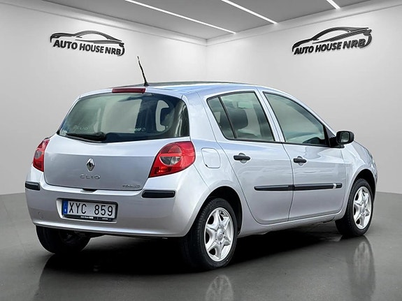 Renault Clio 9 of 21