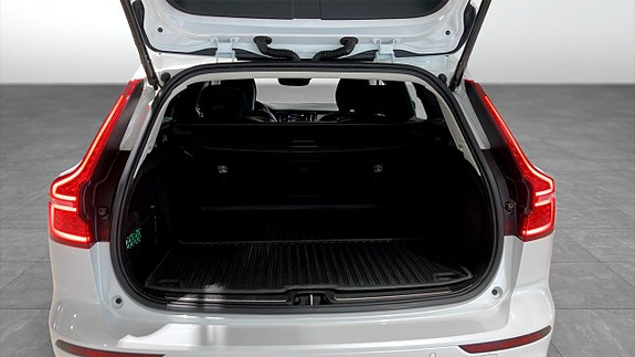 Volvo V60 Cross Country 12 of 17