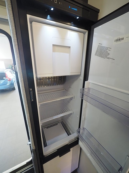 Ci Magis 84 XT 160hk Automat Långbädd Markis Taksäng Solcell 19 of 21