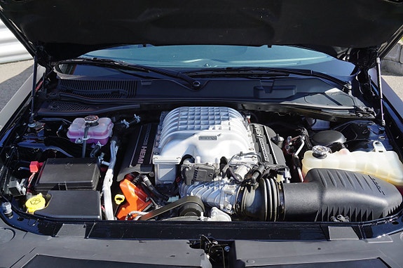 Dodge Challenger 24 of 24