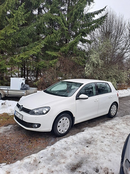 Volkswagen Golf VI 2 of 4