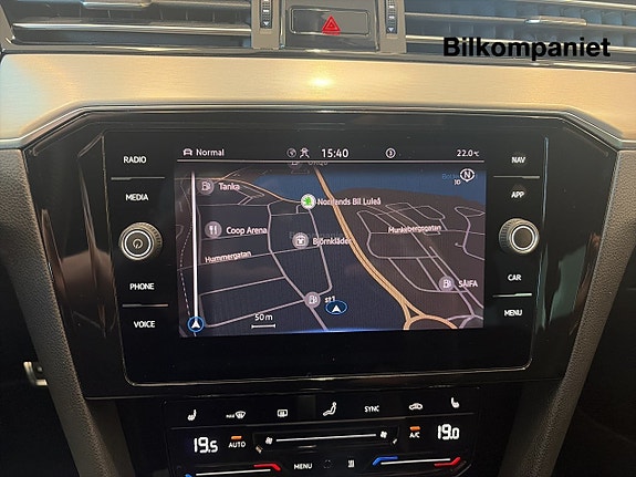 Volkswagen Passat Alltrack 11 of 14