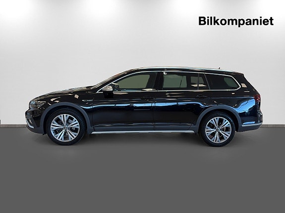 Volkswagen Passat Alltrack 4 of 14