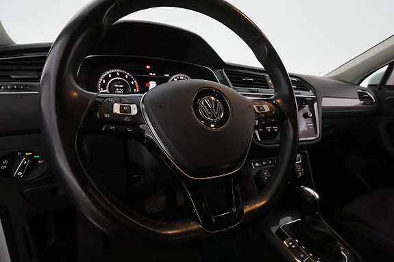 Volkswagen Tiguan Allspace 19 of 30