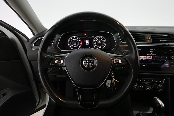 Volkswagen Tiguan Allspace 18 of 30
